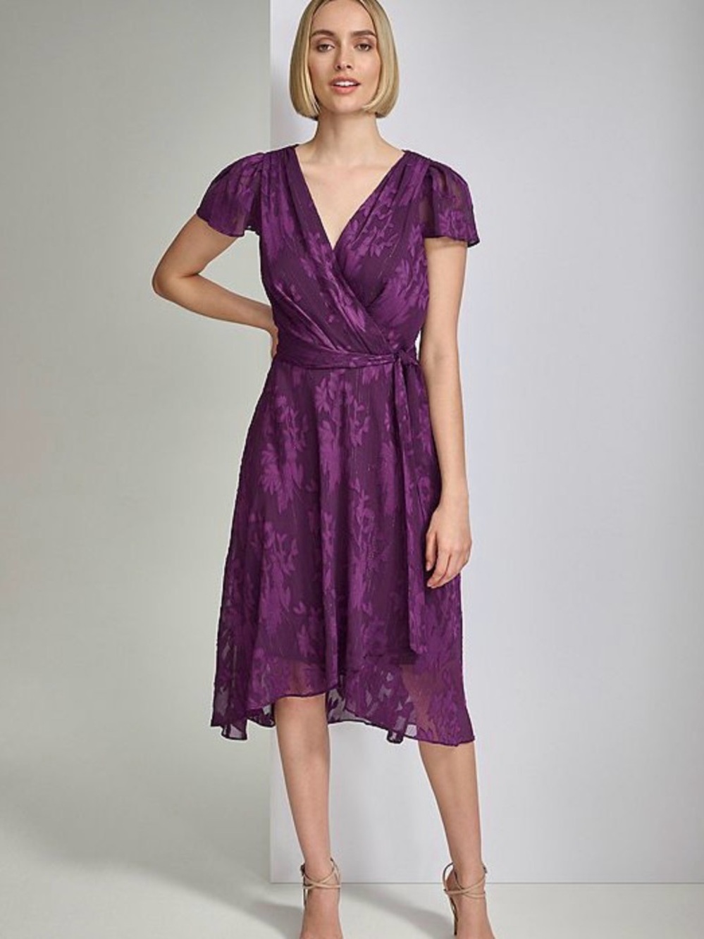 NWT Harper Rose Purple Floral Jacquard Surplice Midi Dress Size 6